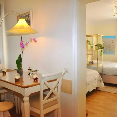 La Boheme - The Magic Of & Free Parking Riga