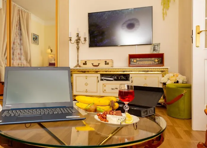 Apartment La Boheme - The Magic Of & Free Parking Riga