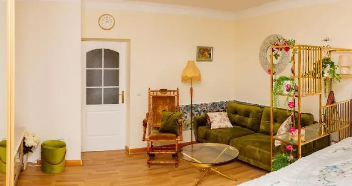 Apartment La Boheme - The Magic Of & Free Parking Riga